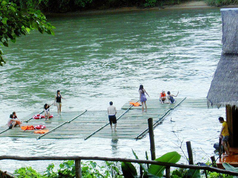 Boutique Raft Resort, River Kwai Sai Yok Bagian luar foto
