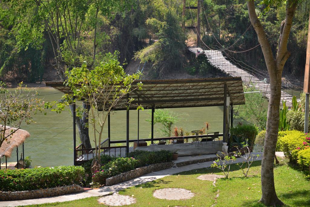 Boutique Raft Resort, River Kwai Sai Yok Bagian luar foto