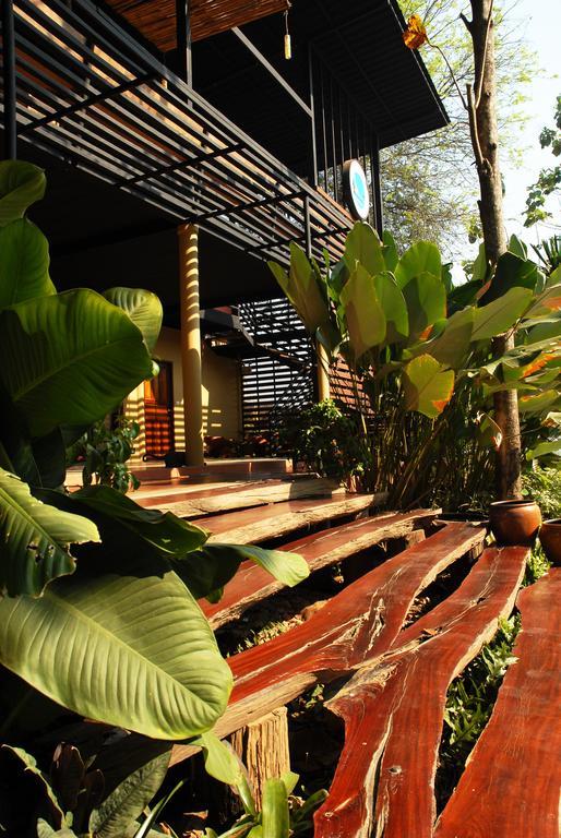 Boutique Raft Resort, River Kwai Sai Yok Bagian luar foto