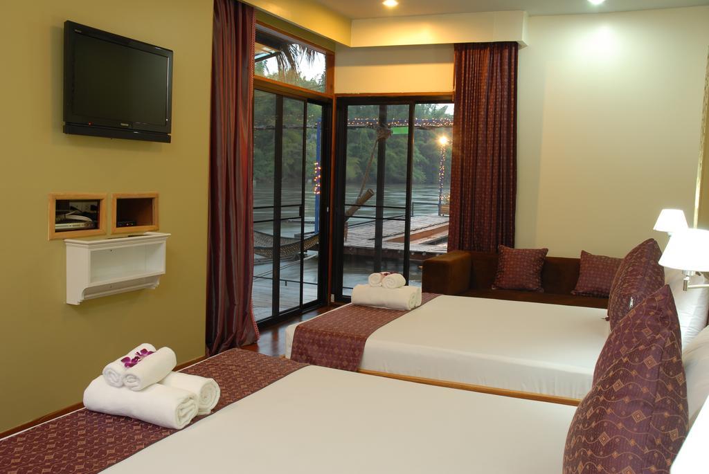 Boutique Raft Resort, River Kwai Sai Yok Bagian luar foto