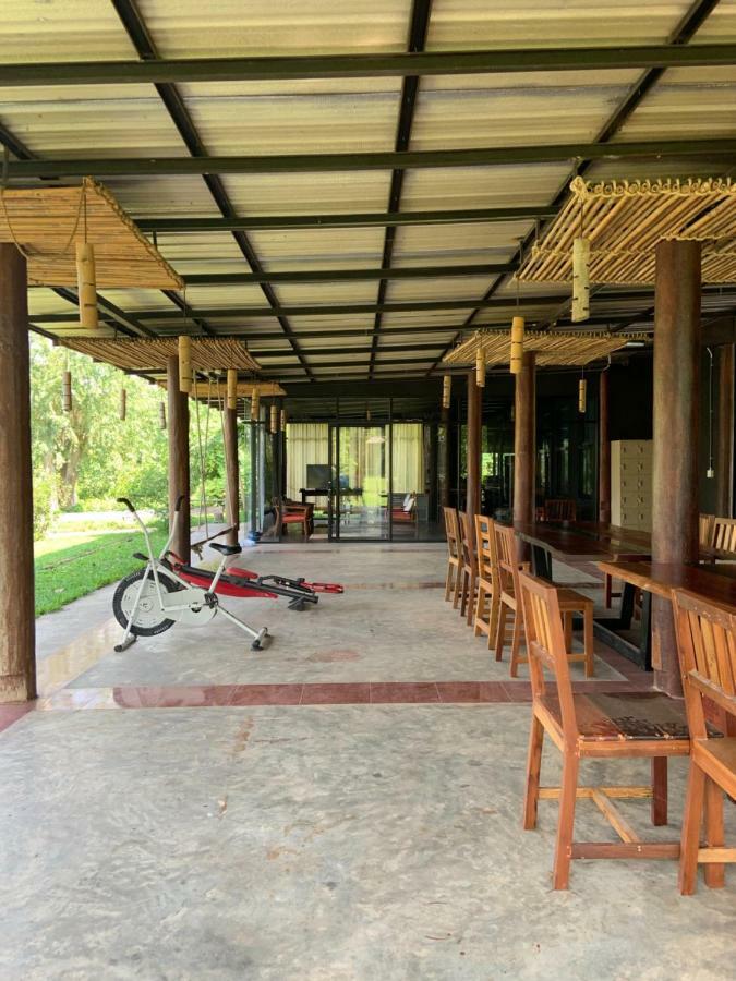 Boutique Raft Resort, River Kwai Sai Yok Bagian luar foto