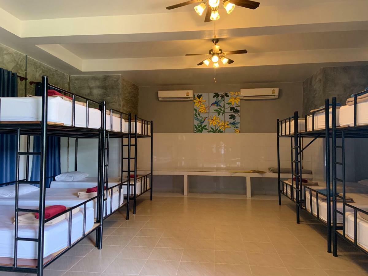 Boutique Raft Resort, River Kwai Sai Yok Bagian luar foto